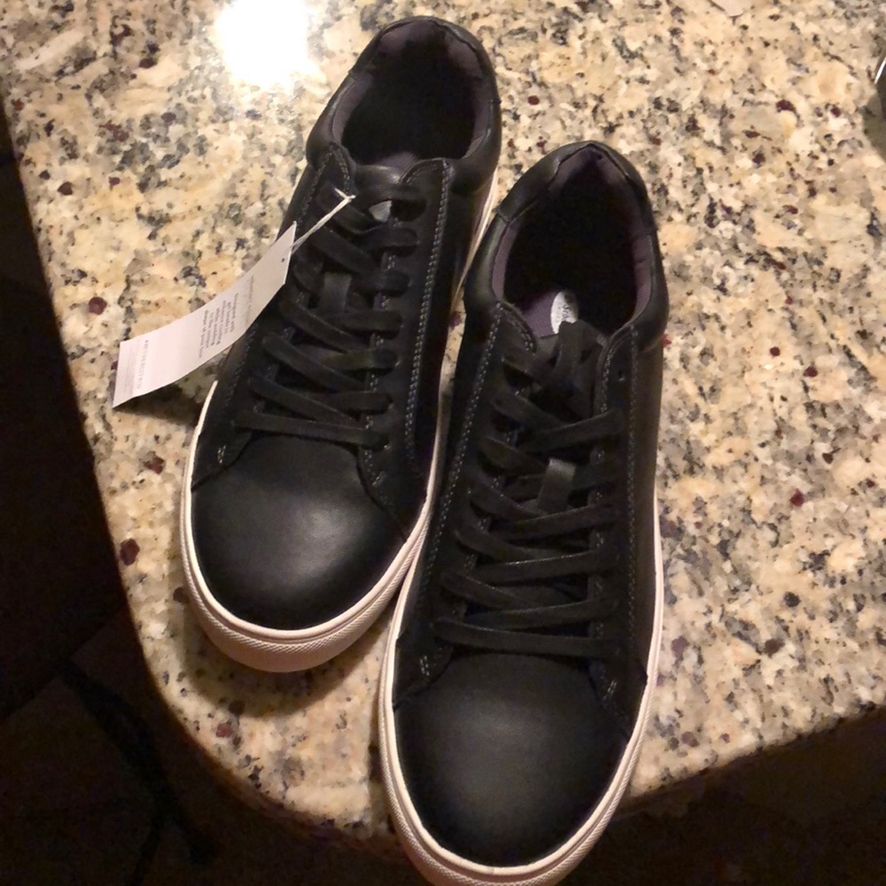 Men’s Black Leather Sneakers